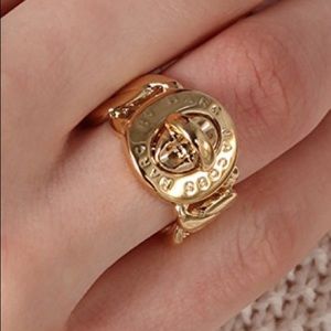 Marc by Marc Jacobs
Katie Turnlock Ring